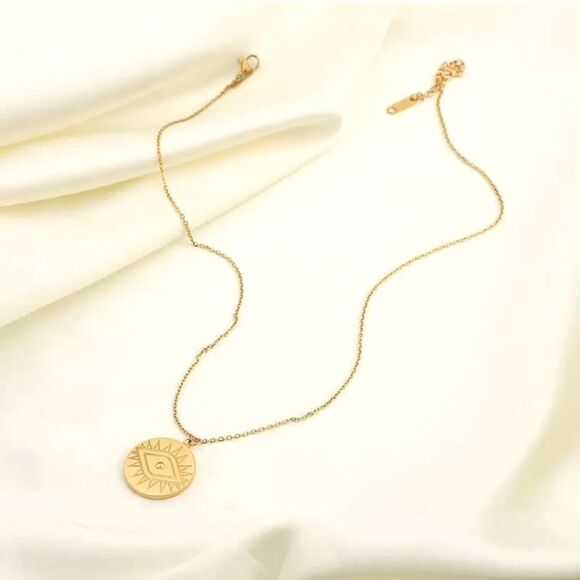 NWOT Gold Evil Eye Gold Plated , Round Pendant Adjustable Necklace - Picture 4 of 6